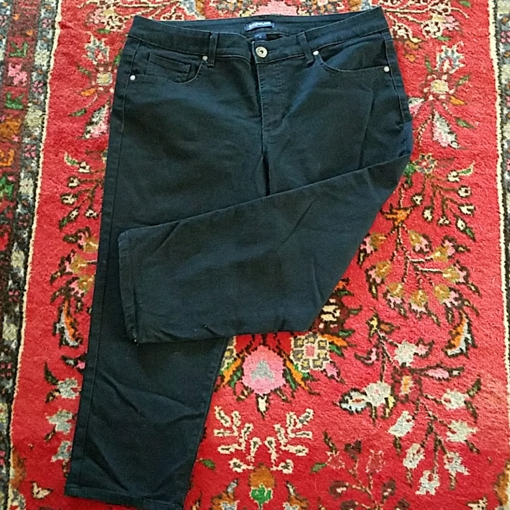 Bandolino -16- Dark blue capri jeans